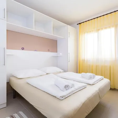 Ulika Apartment *